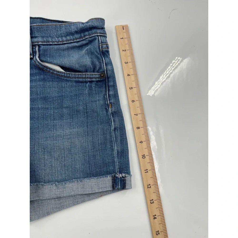 Fossil Vintage Girlfriend Denim Shorts Medium Wash Cuffed Size 26